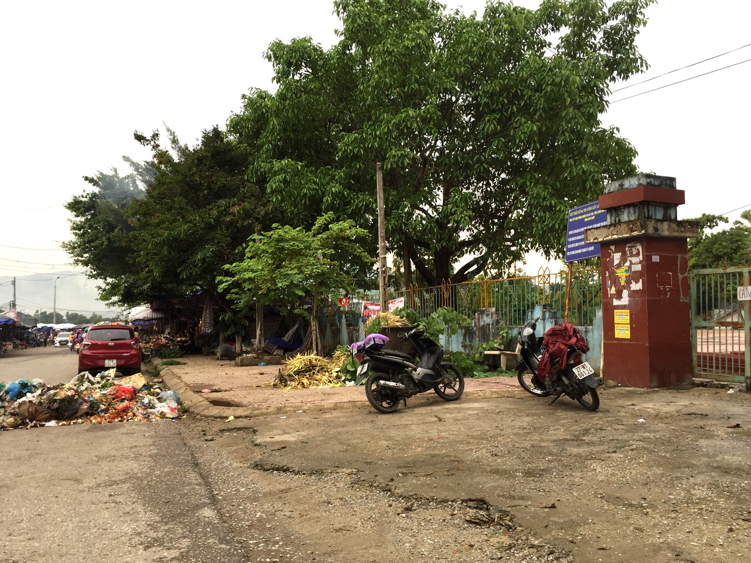 Thông tin từ đường dây nóng